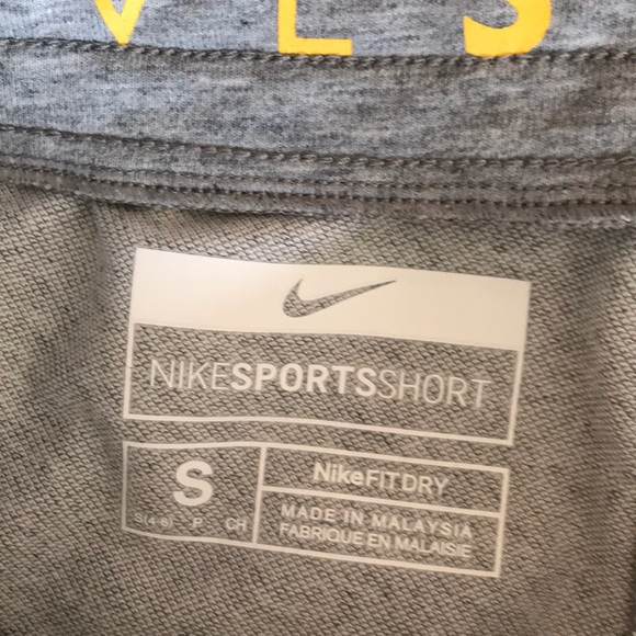Nike Dry Fit Live Strong Short NWT - Picture 4 of 5